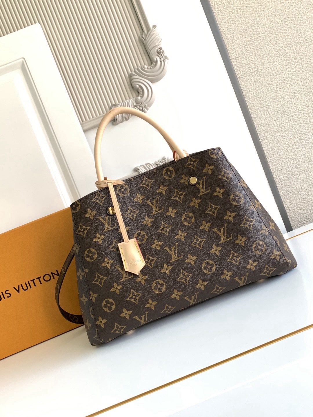 LV Montaigne Monogram Handbag Top Quality