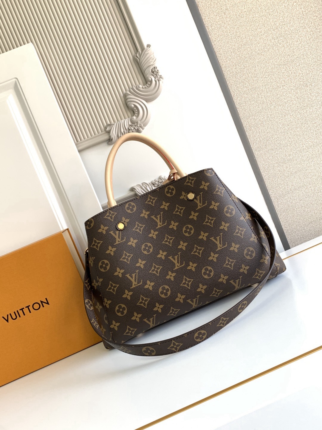LV Montaigne Monogram Handbag Top Quality