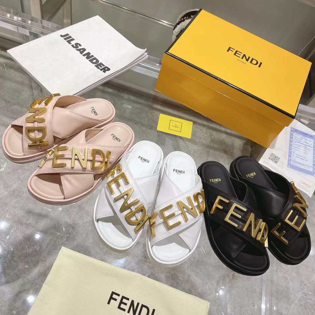 Fendi Vitello Fendigraphy Slide Sandals