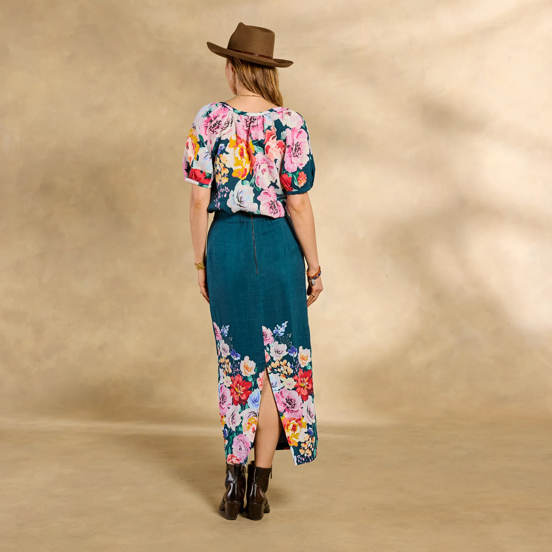 Graceful Verenia Linen Skirt, Petite