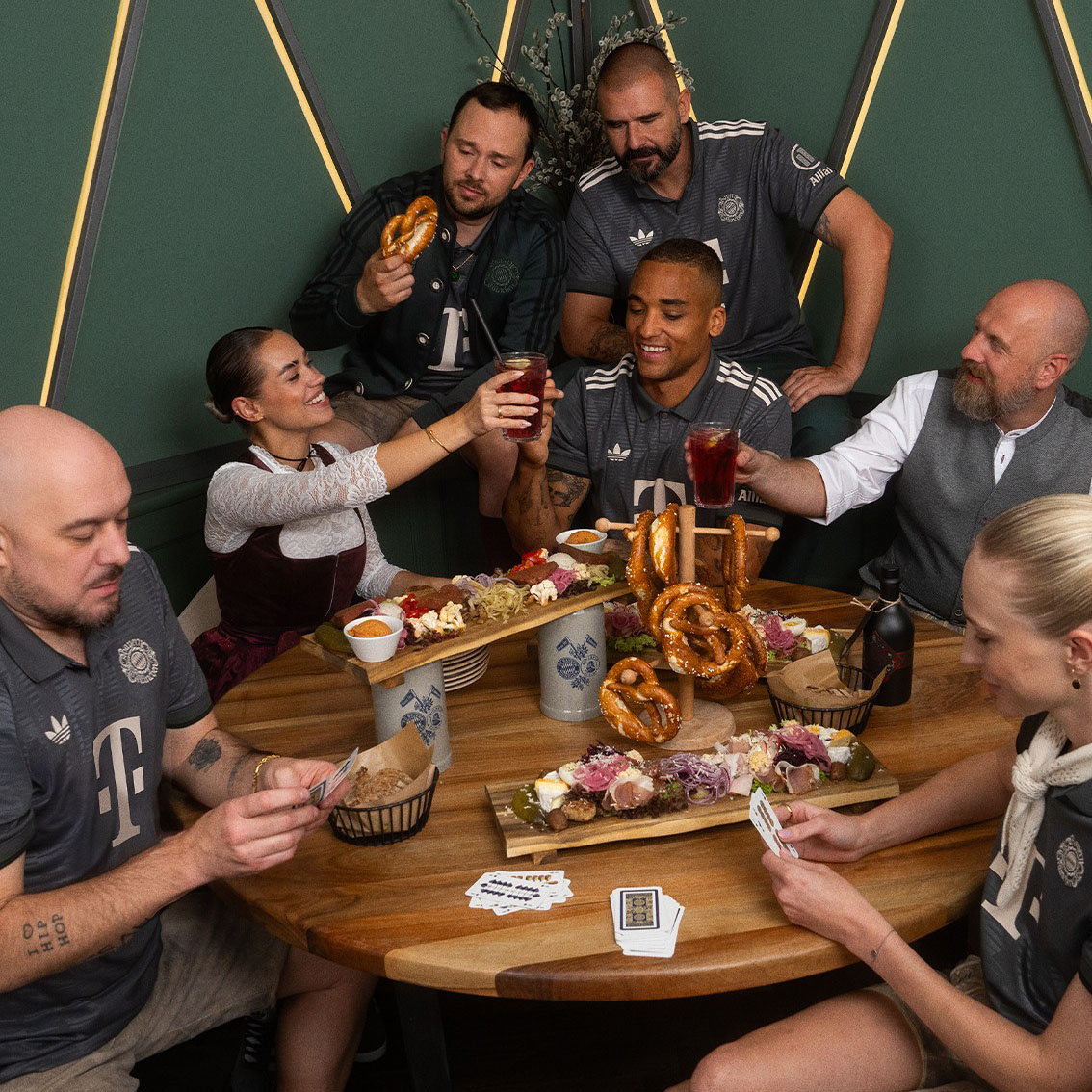 Bayern Munich Oktoberfest Jersey 2024/25 4.9 (14)