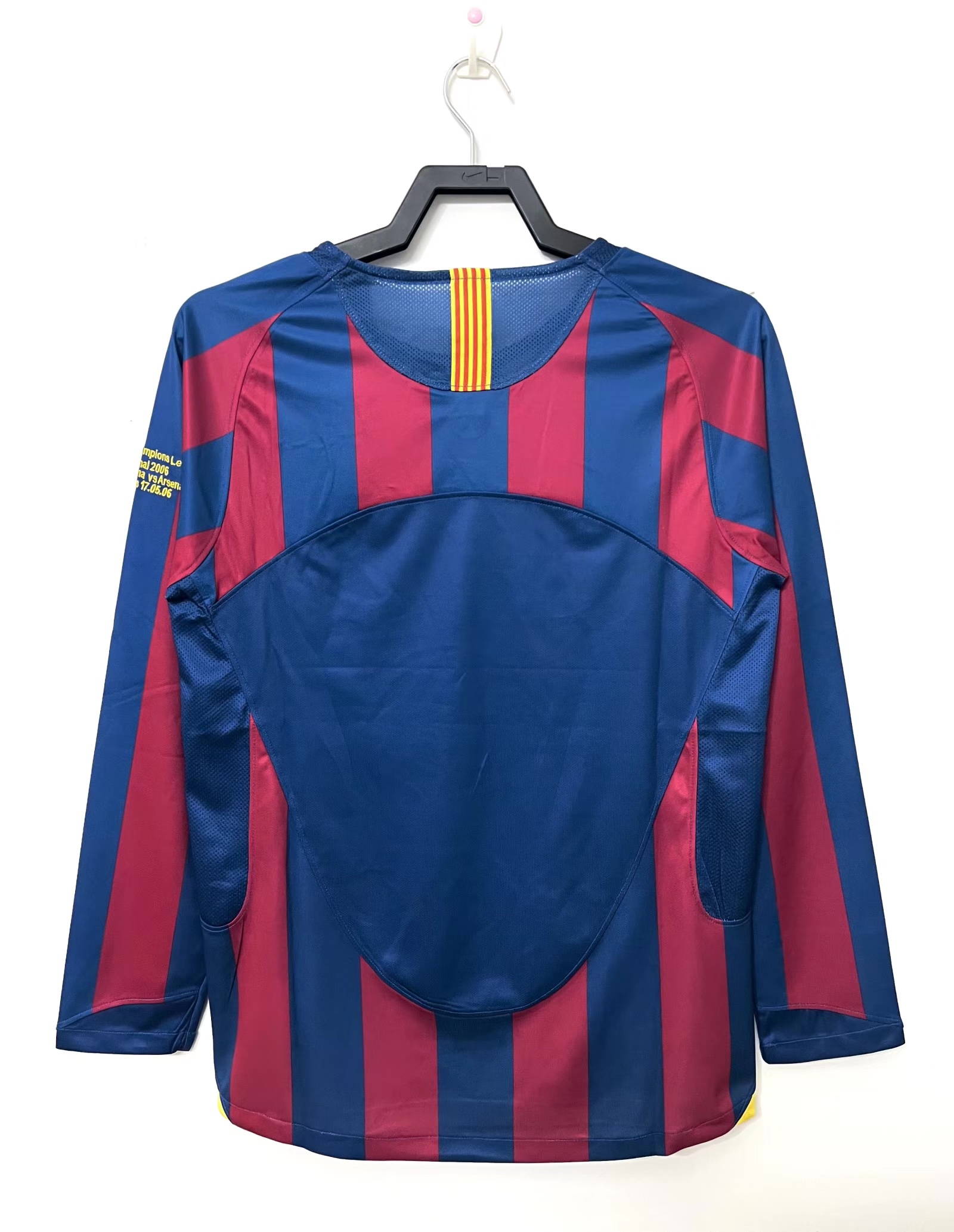 Barcelona Retro   Barcelona Home  long sleeves Jersey   2005/06