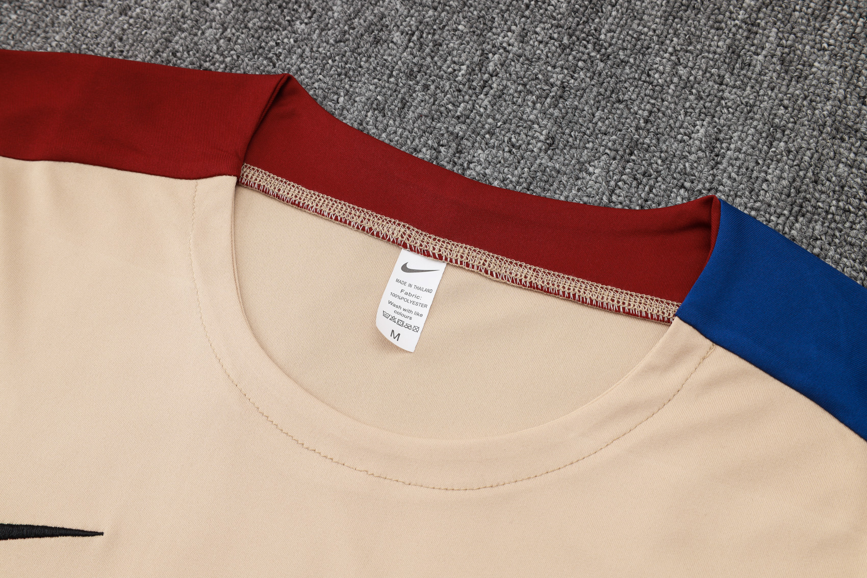 Barcelona Short Sleeve Track Suit 2024/25 MEN526