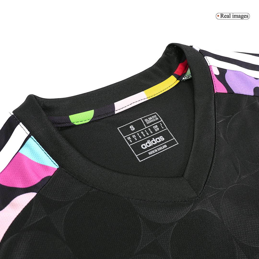 Manchester United Love Unites Pre-Match Jersey 23/24