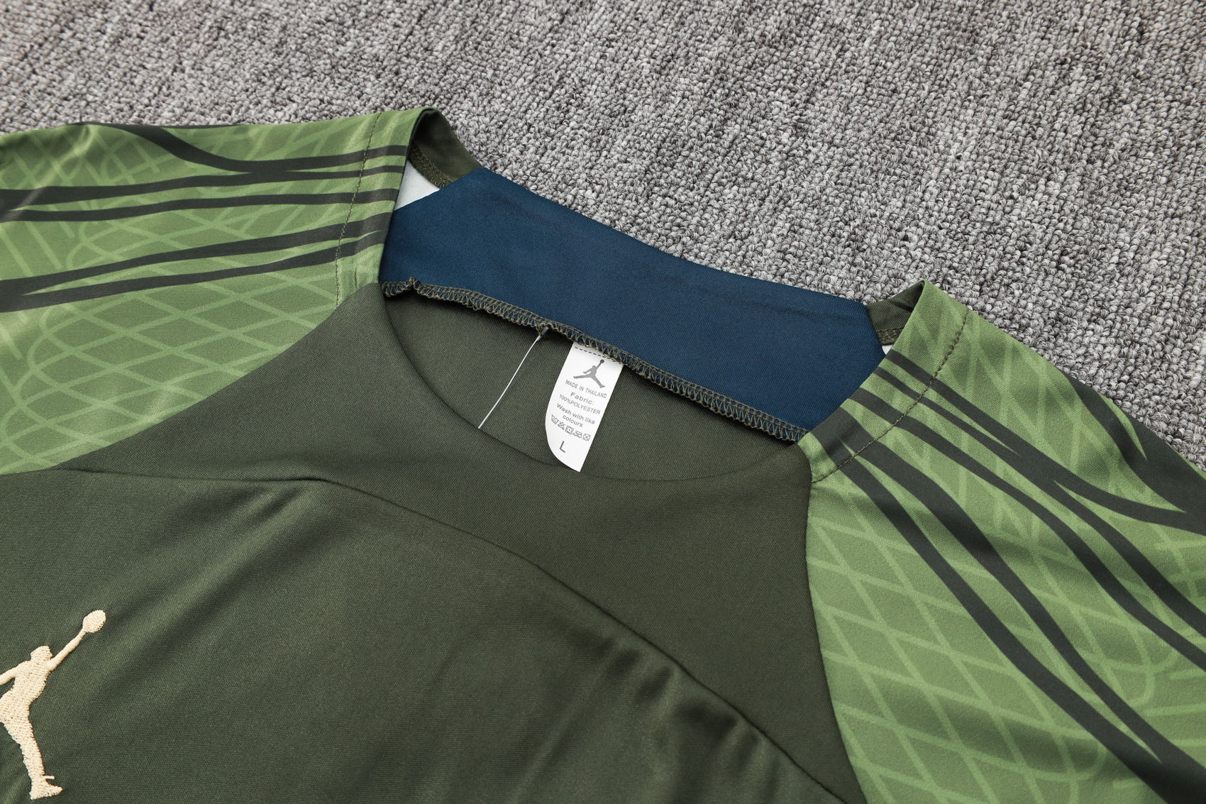 Paris Saint-Germain Short Sleeve Track Suit 2024/25 MEN536