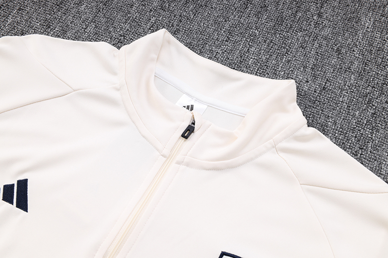 Italy Long Sleeve Track Suit 23/24 MEN612