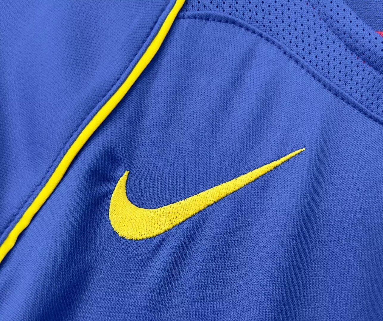 Arsenal Away Retro Jersey  2004/05