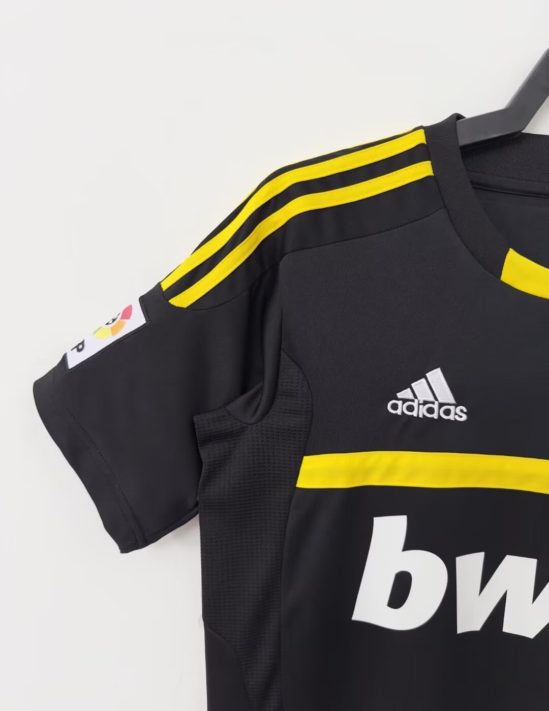 Real Madrid GOALKEEPER  Jersey 2011/12 black