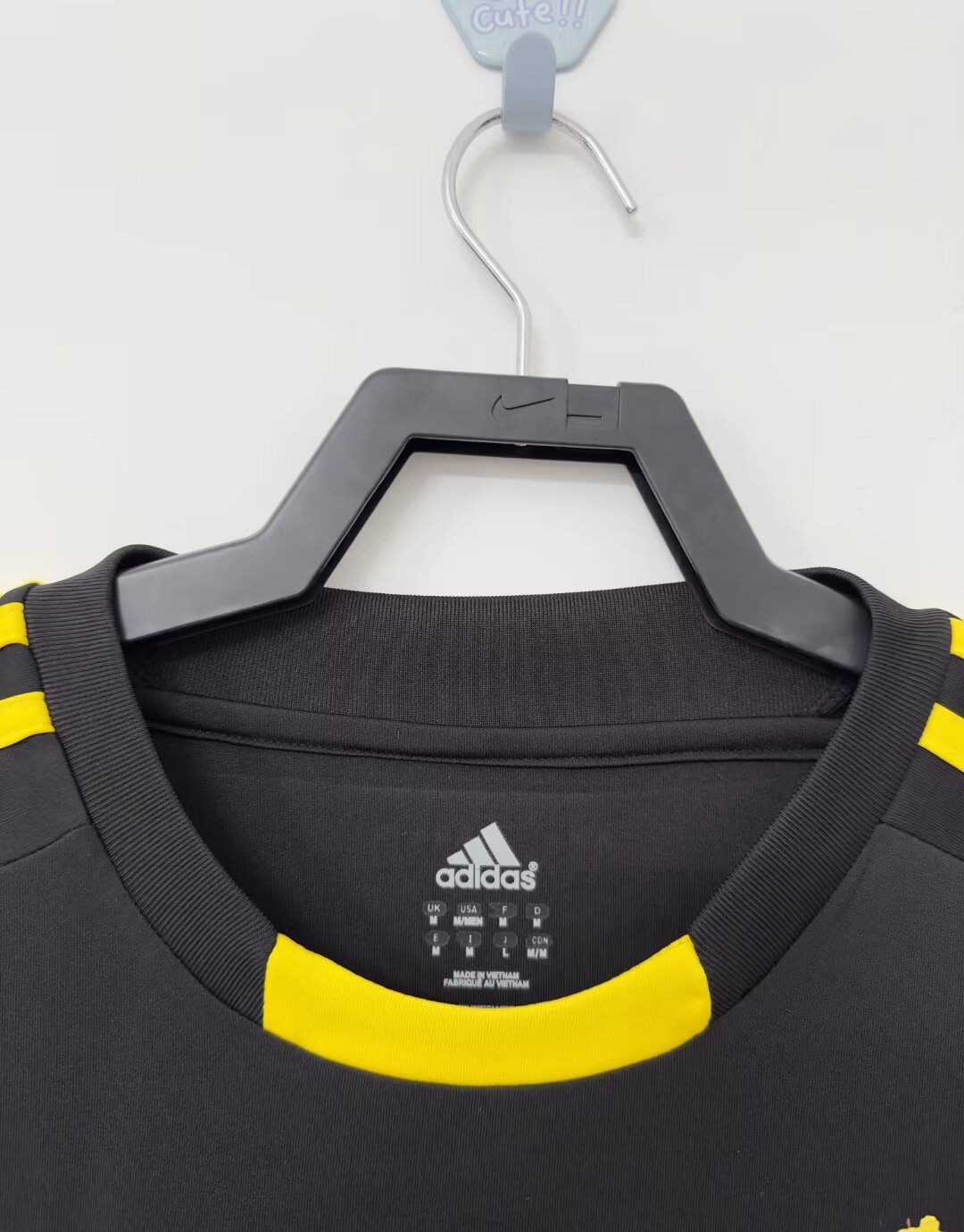 Real Madrid GOALKEEPER  Jersey 2011/12 black