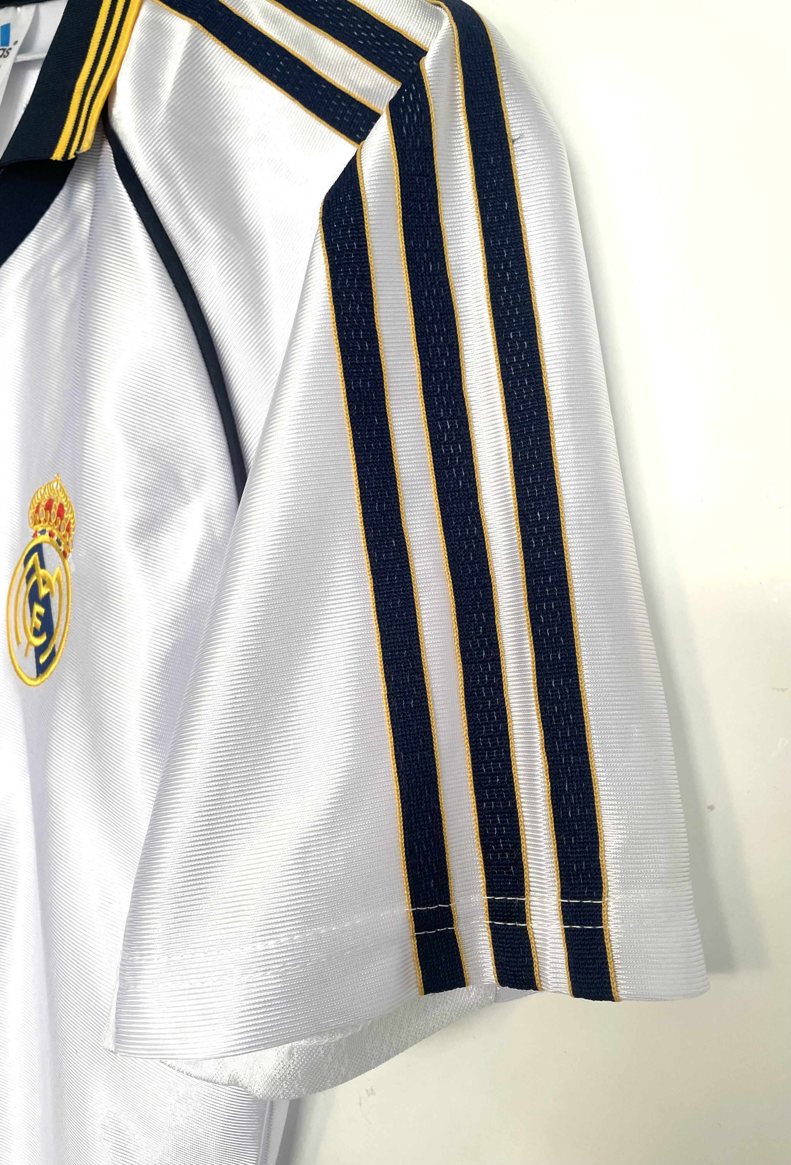 Real Madrid Home Retro Jersey 1999/00