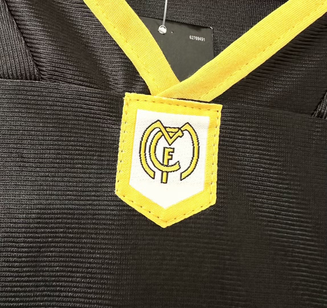 Real Madrid Away Retro Jersey 1999/00
