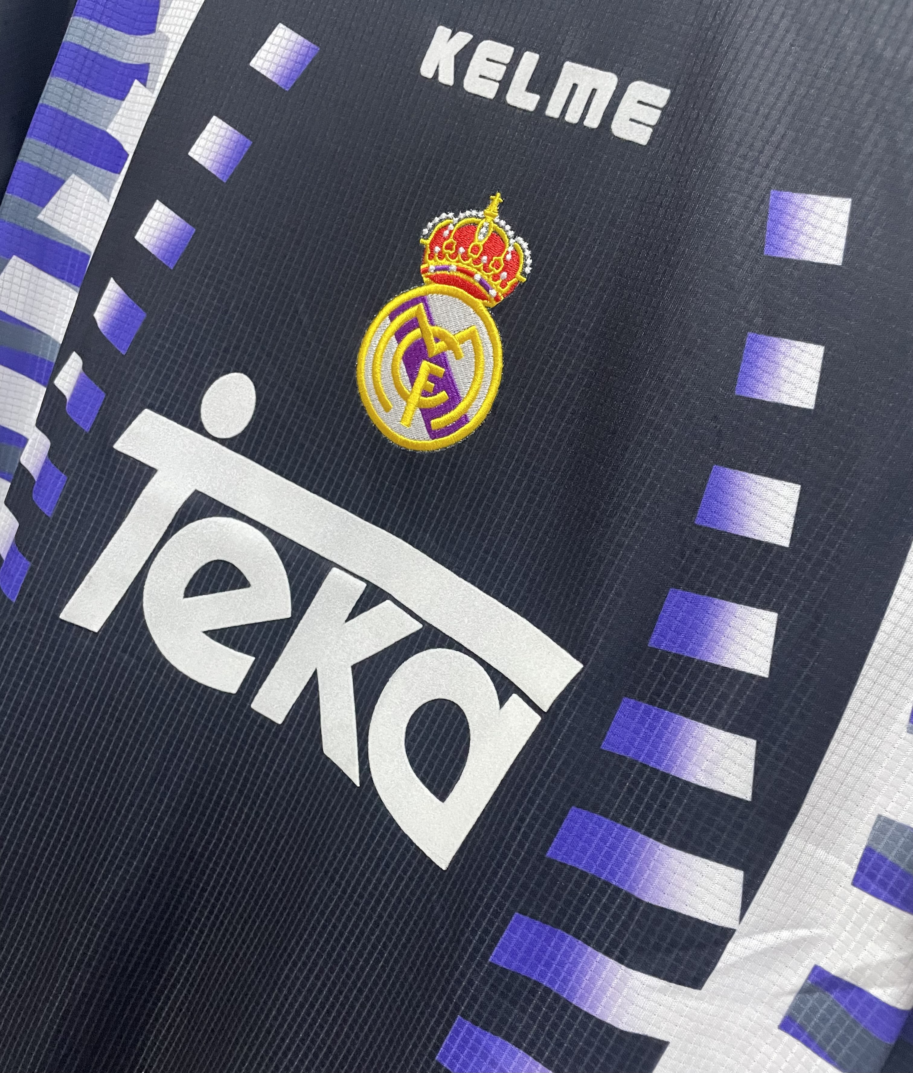 Real Madrid Away Retro Jersey 1997/98