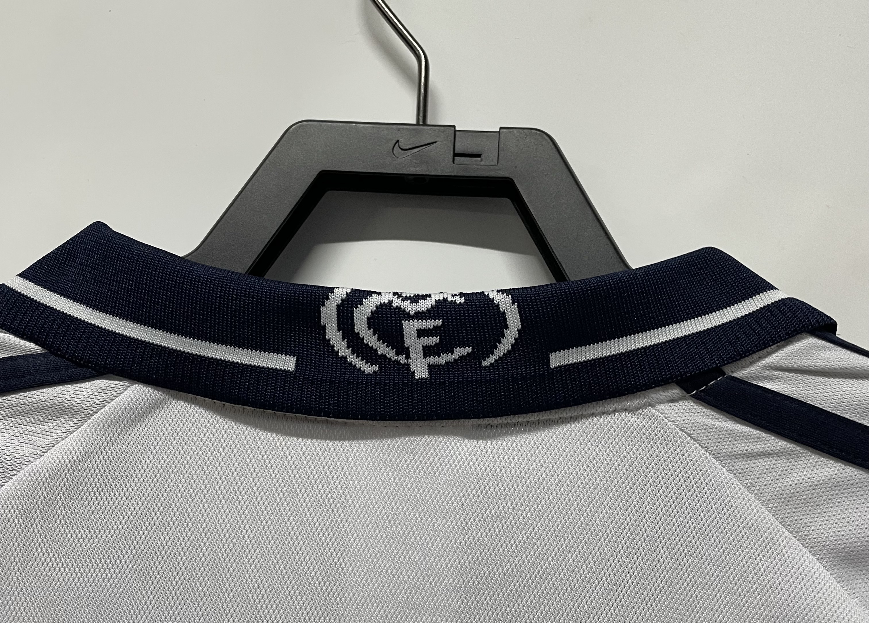 Real Madrid Home Retro Jersey 2000/01