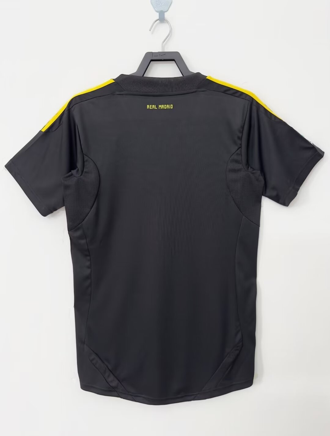 Real Madrid GOALKEEPER  Jersey 2011/12 black