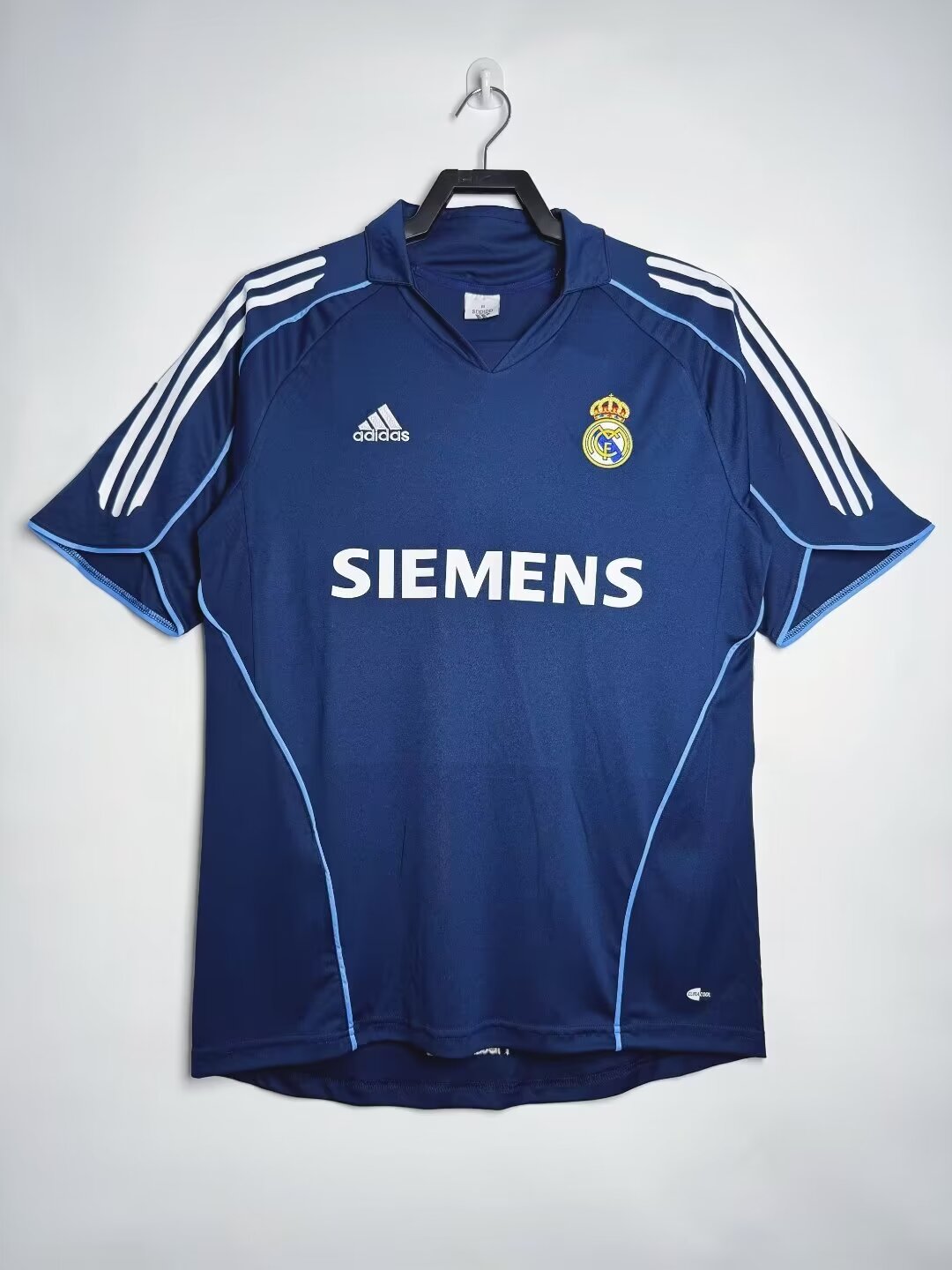 Real Madrid Away Retro Jersey 2005/06
