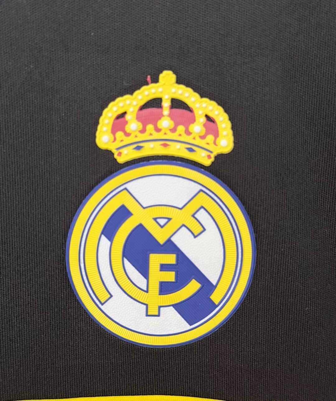 Real Madrid GOALKEEPER  Jersey 2011/12 black