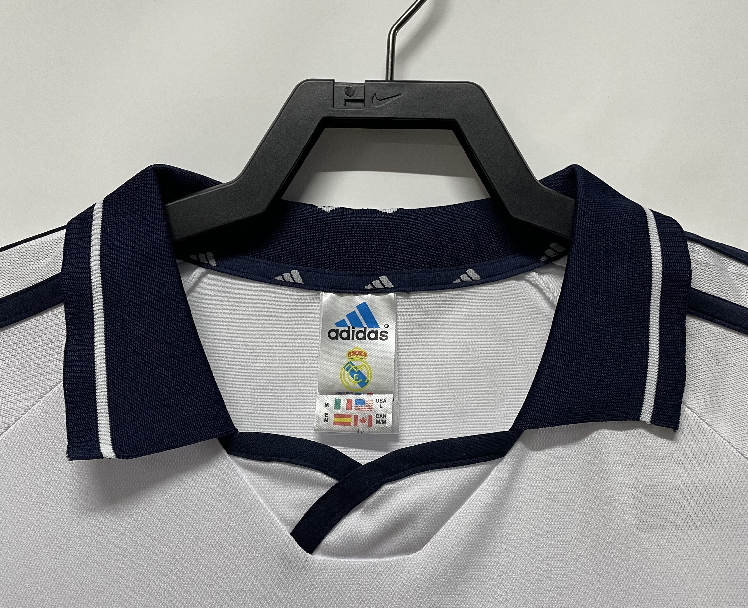 Real Madrid Home Retro Jersey 2000/01