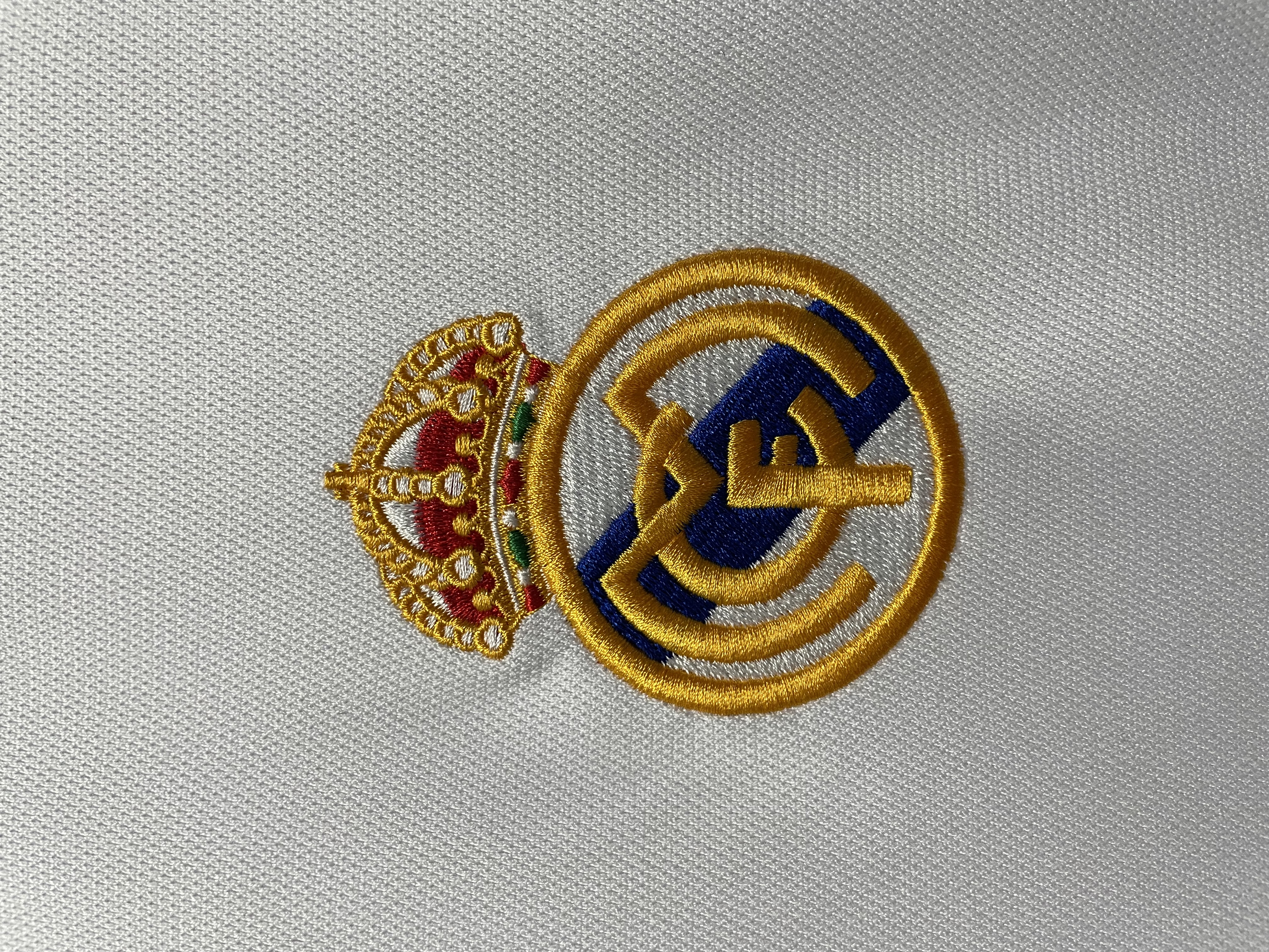 Real Madrid Home Retro Jersey 2000/01