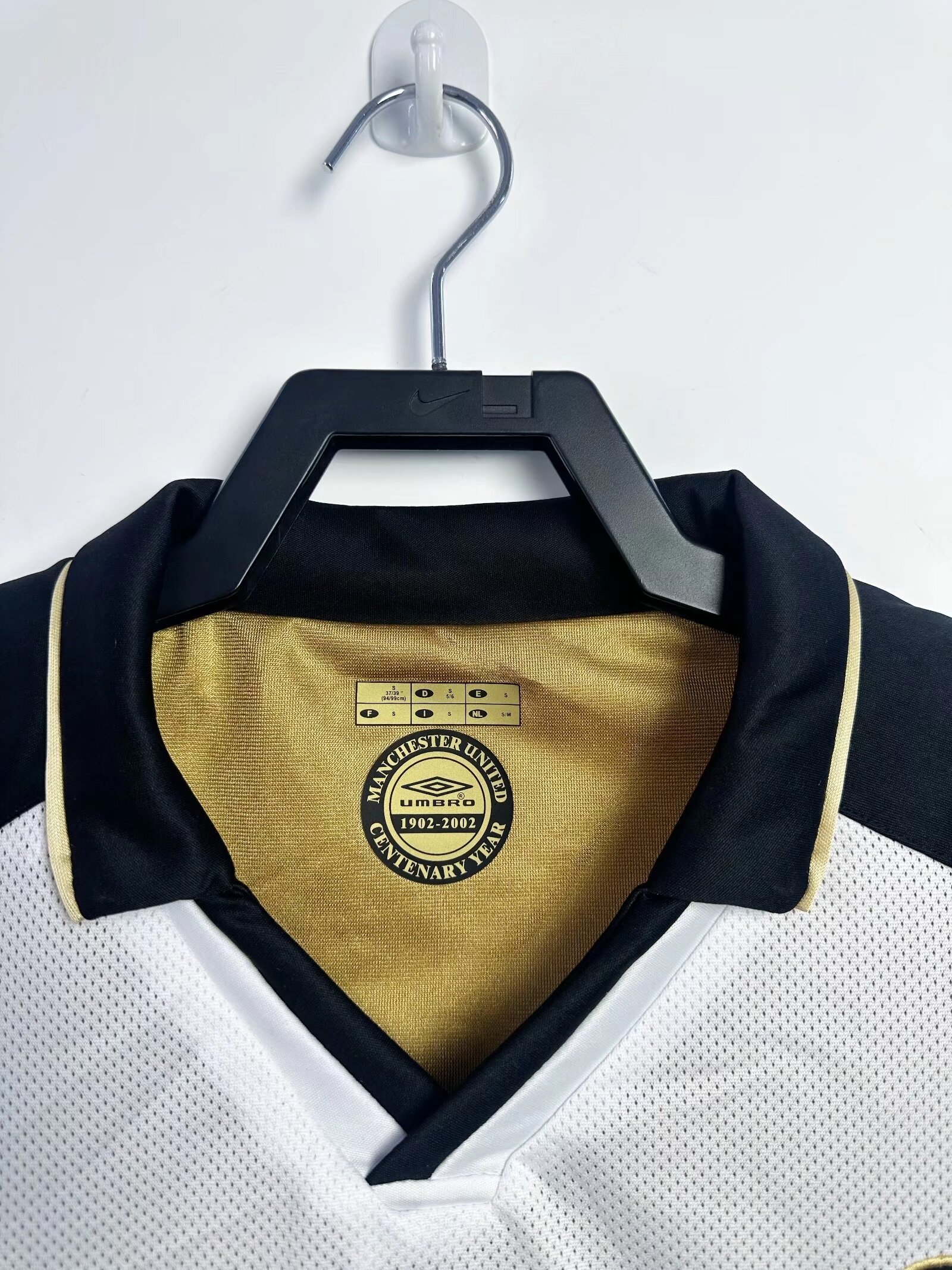 Manchester United   Away Reversible Retro Jersey 2001/02