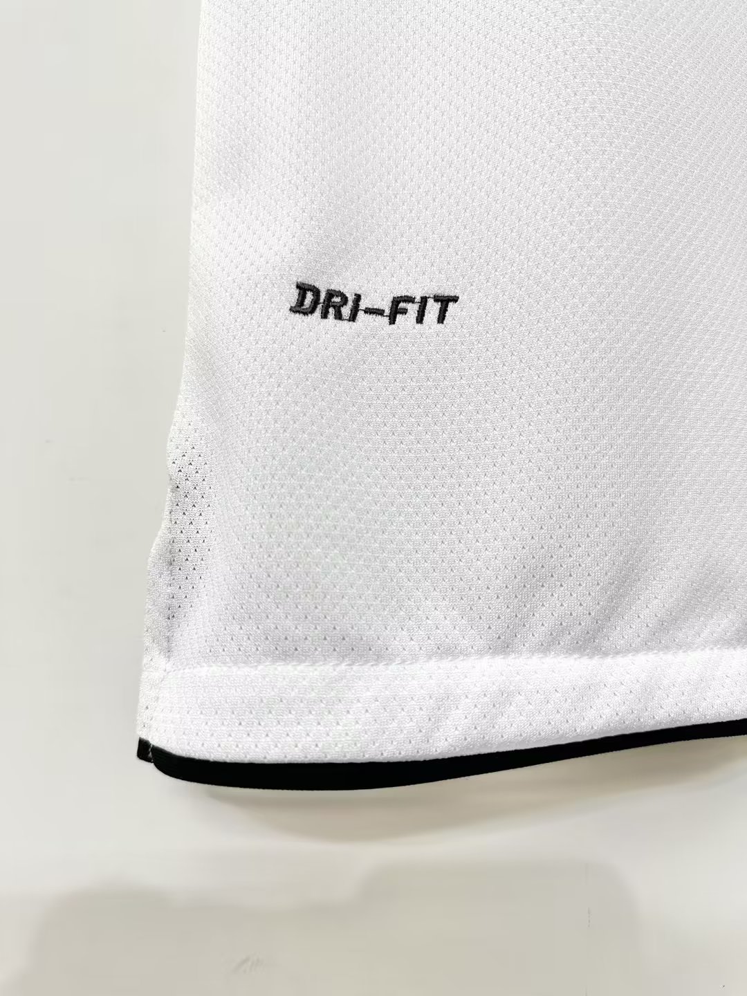 Manchester United Away Retro Jersey 2011/12- Champions League Final