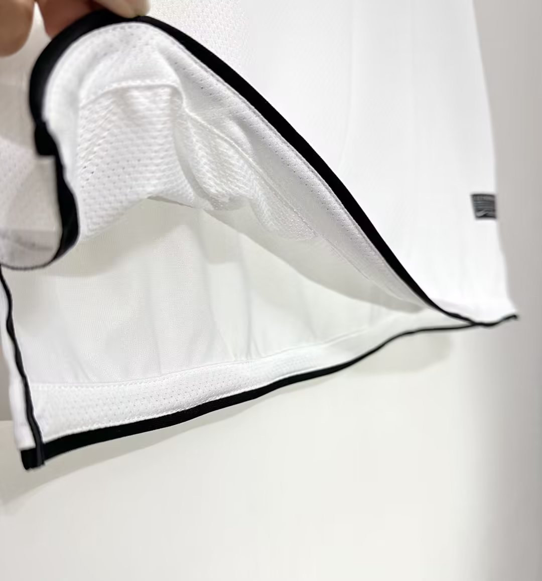 Manchester United Away Retro Jersey 2011/12- Champions League Final