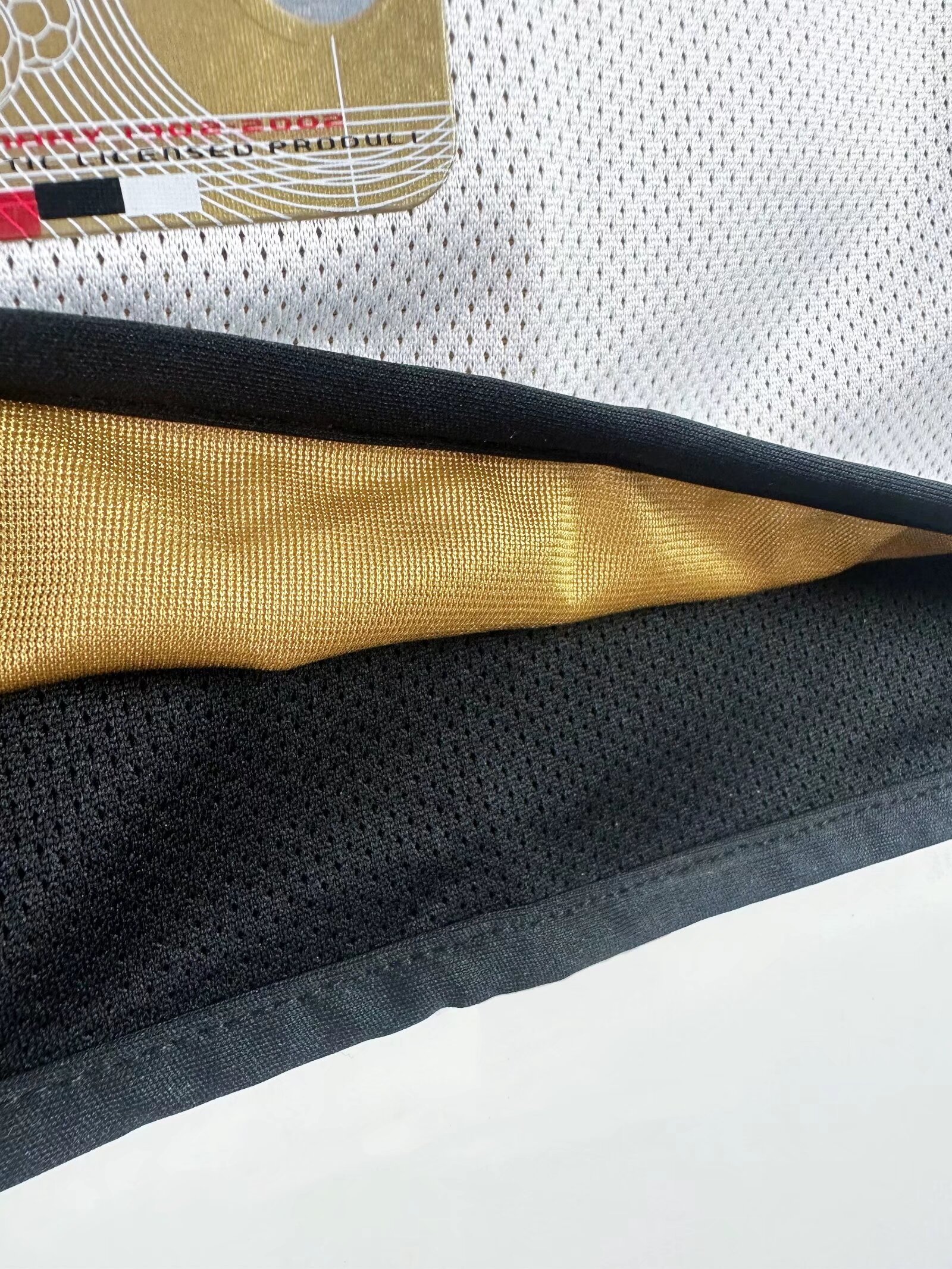 Manchester United   Away Reversible Retro Jersey 2001/02