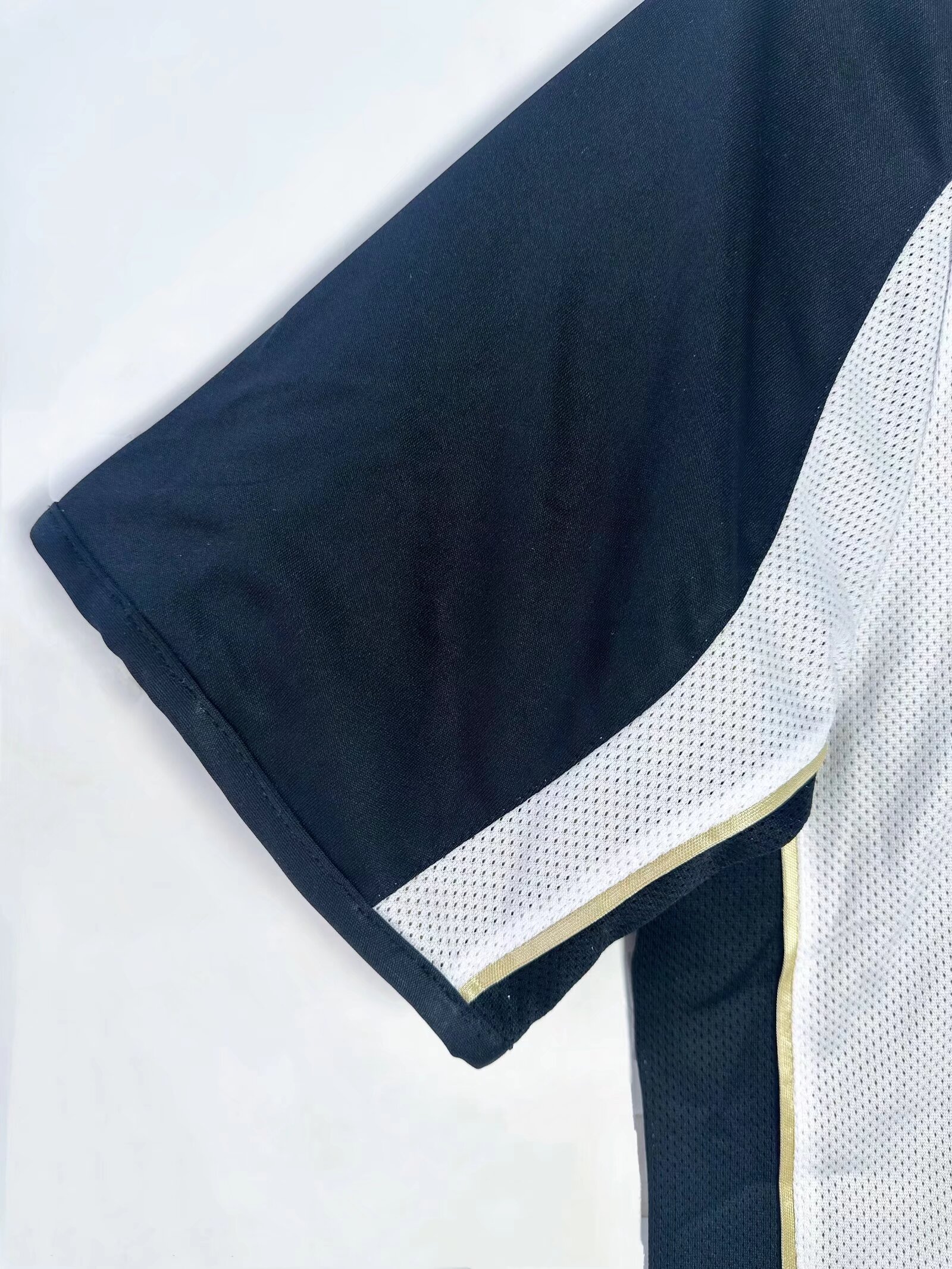 Manchester United   Away Reversible Retro Jersey 2001/02