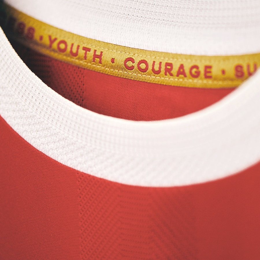 Manchester United  Home Retro Jersey 2021/22