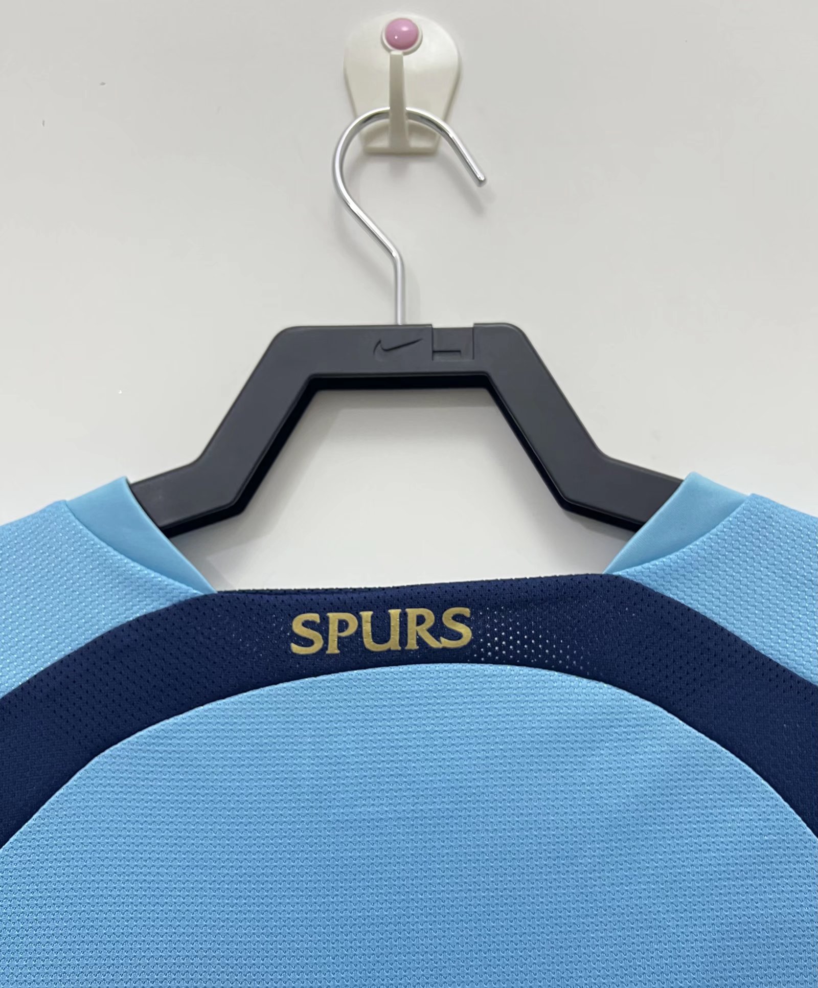 Tottenham Hotspur  Away Retro Jersey 2006/07
