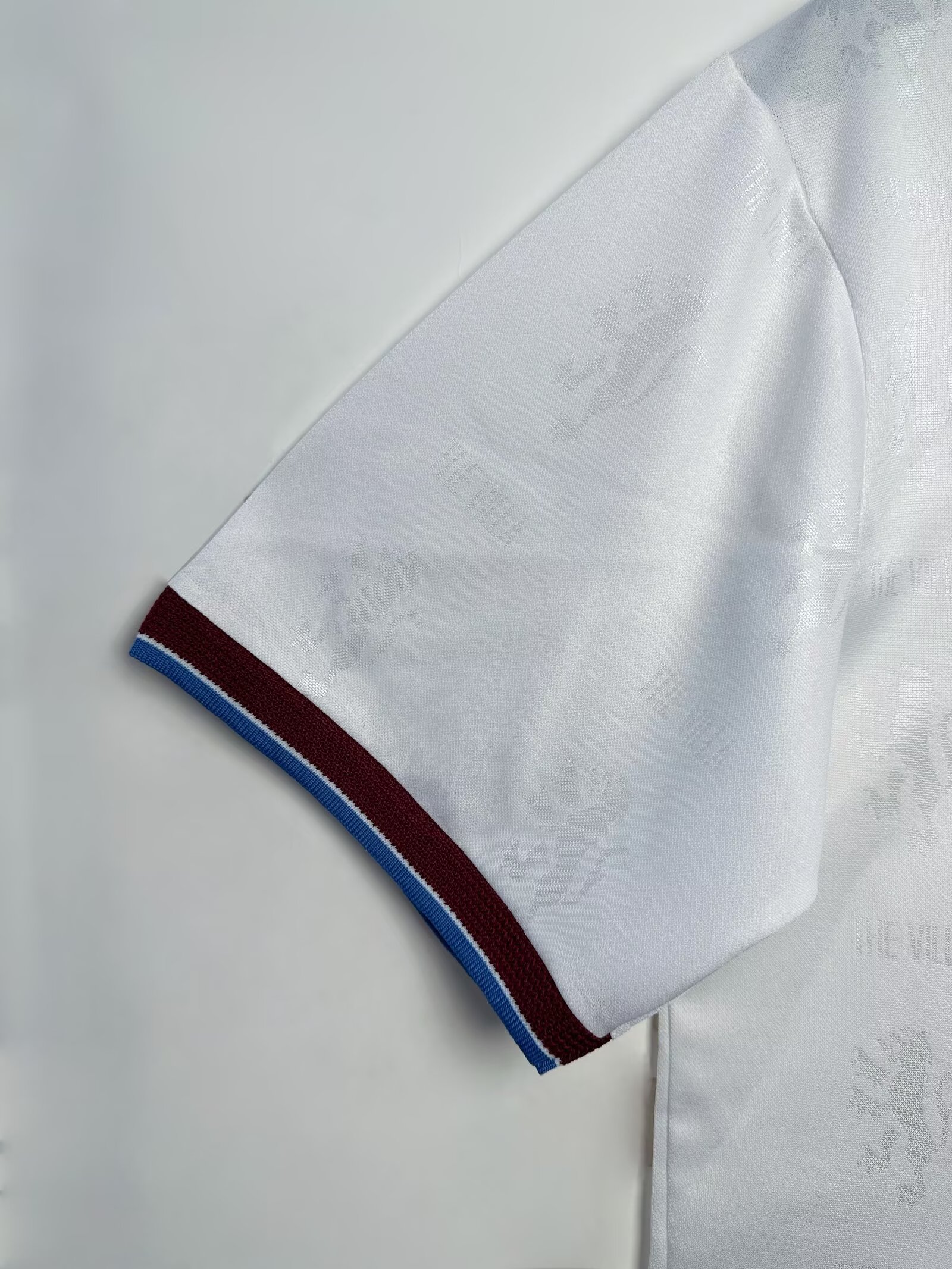 Aston Villa Away Retro Jersey 1995/96