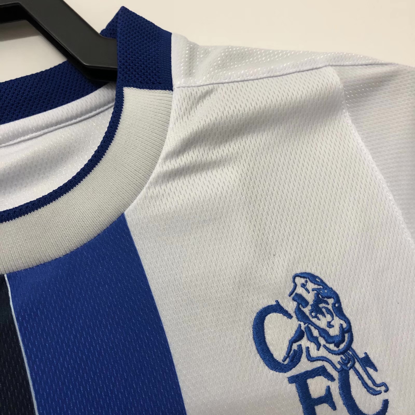 Chelsea Away Retro Jersey 2003/04