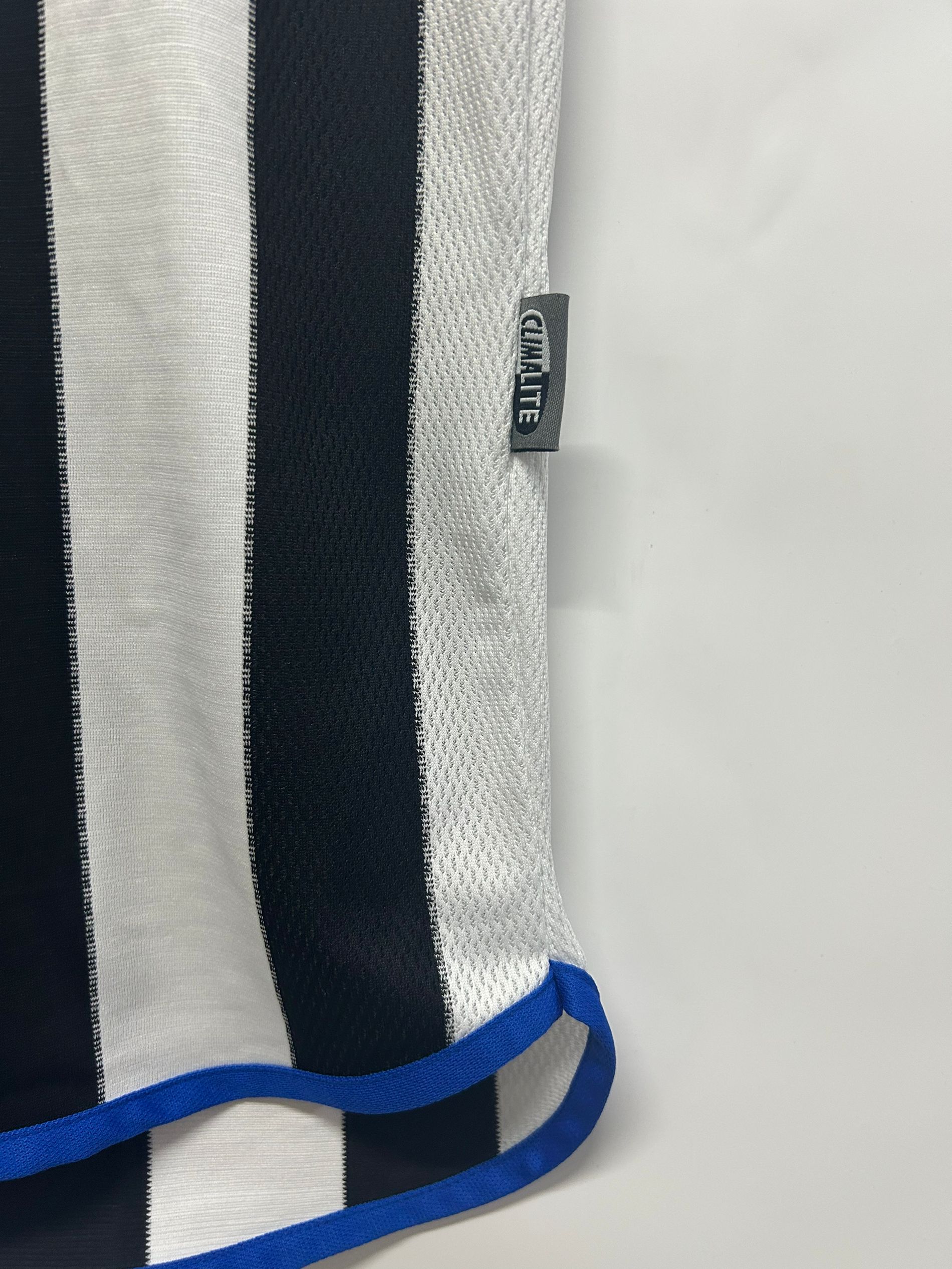 Newcastle United Home Retro Jersey 2000/01