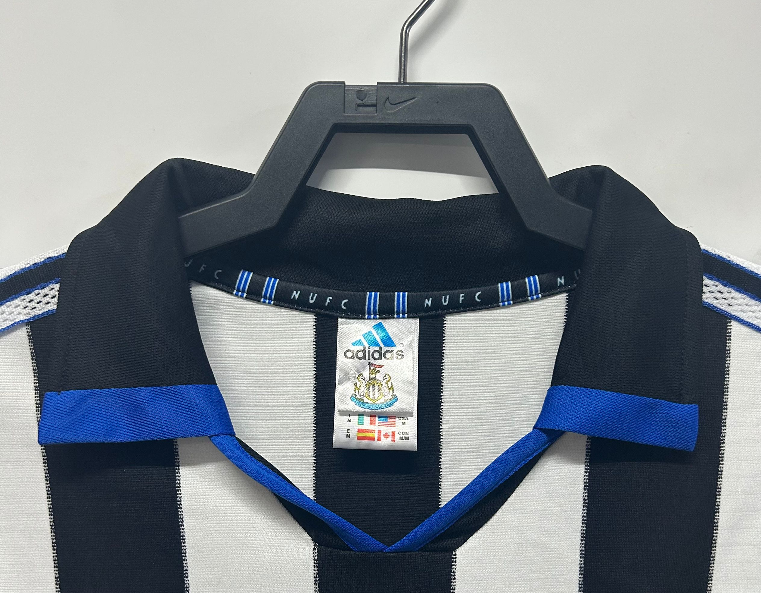Newcastle United Home Retro Jersey 2000/01