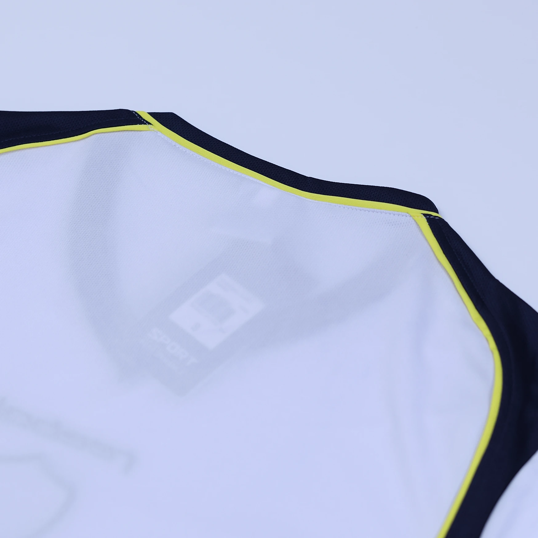 Liverpool Away Retro Jersey 2001/02