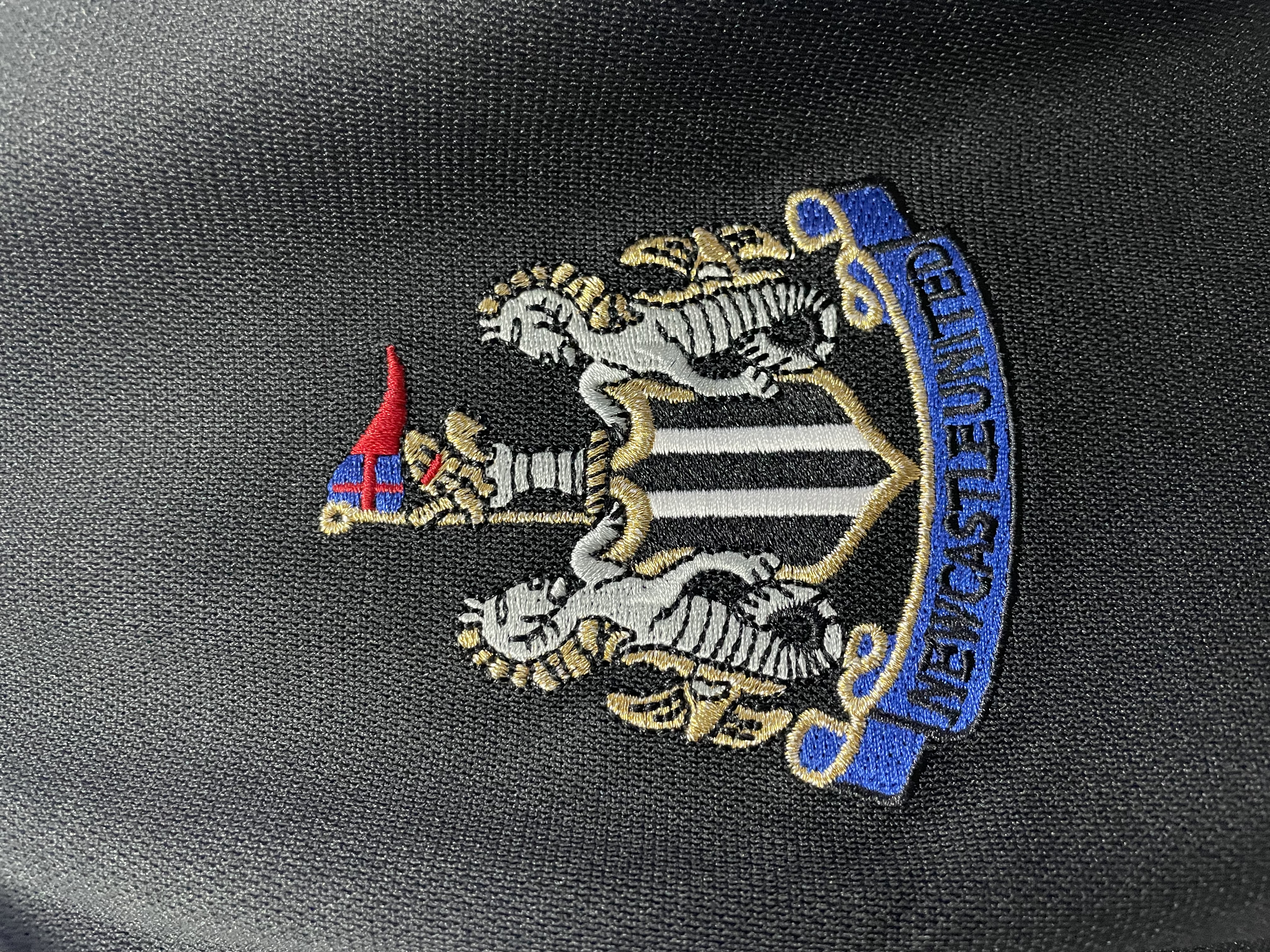 Newcastle United Away Retro Jersey 2000/01