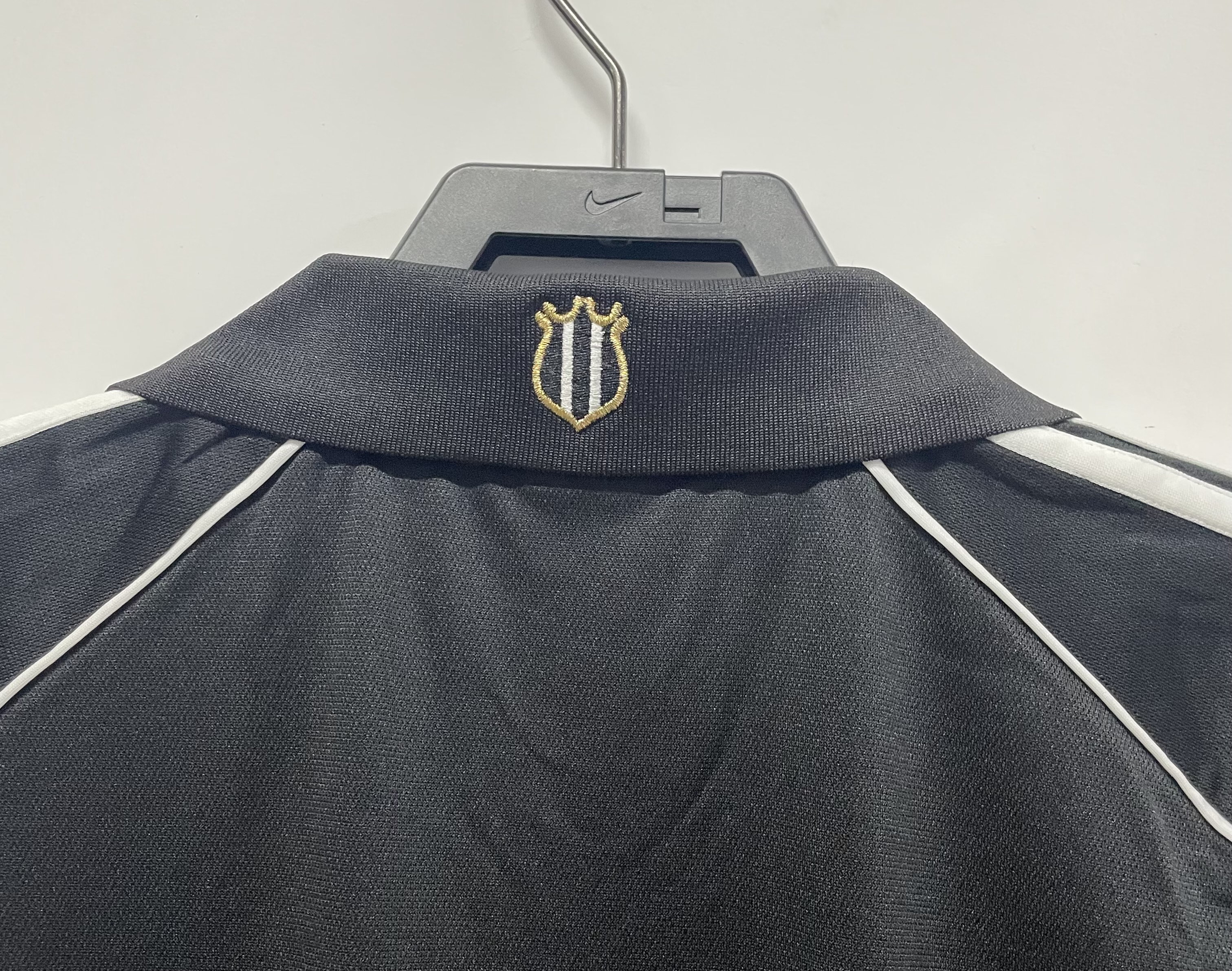 Newcastle United Away Retro Jersey 2000/01