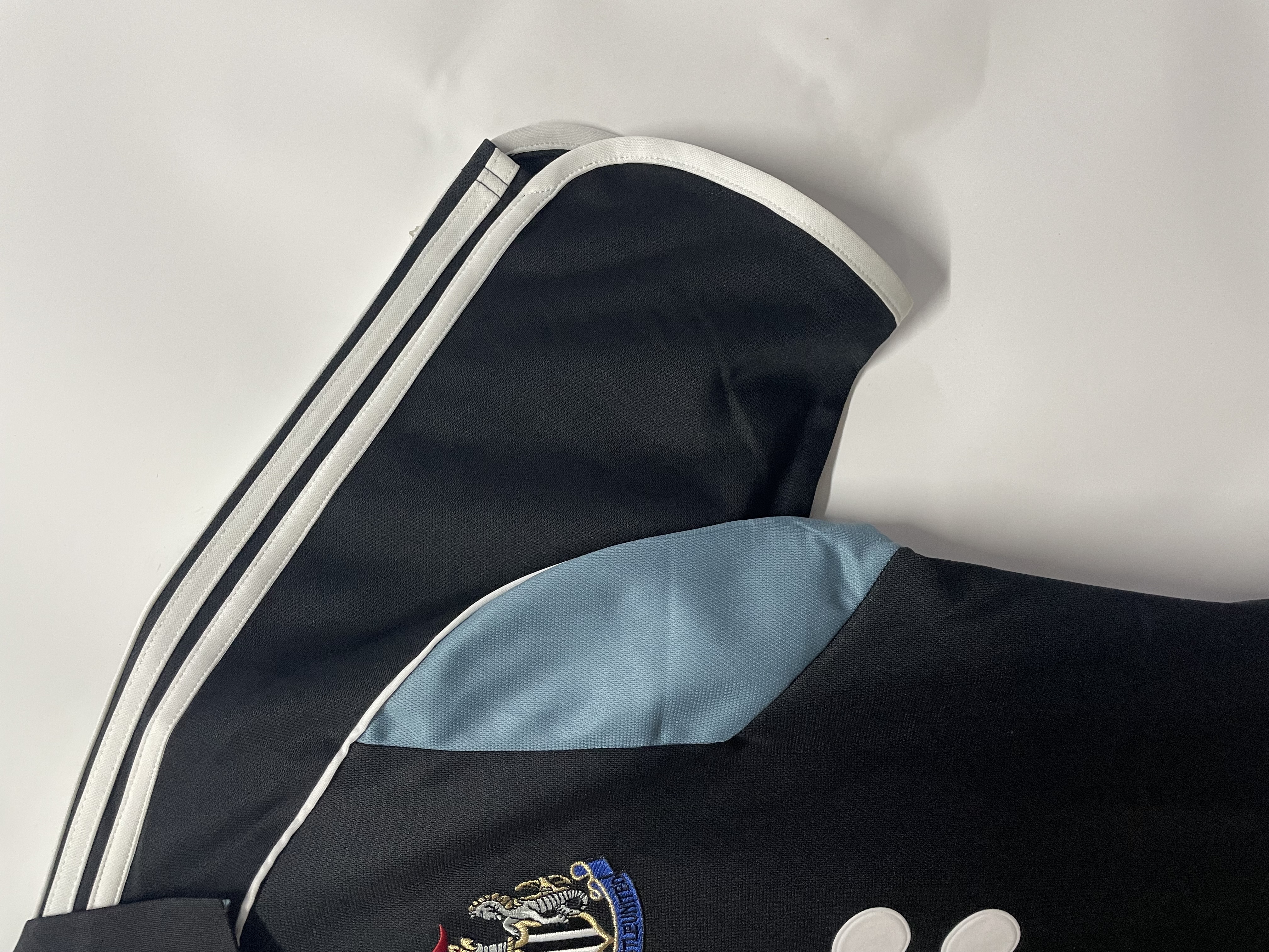 Newcastle United Away Retro Jersey 2000/01