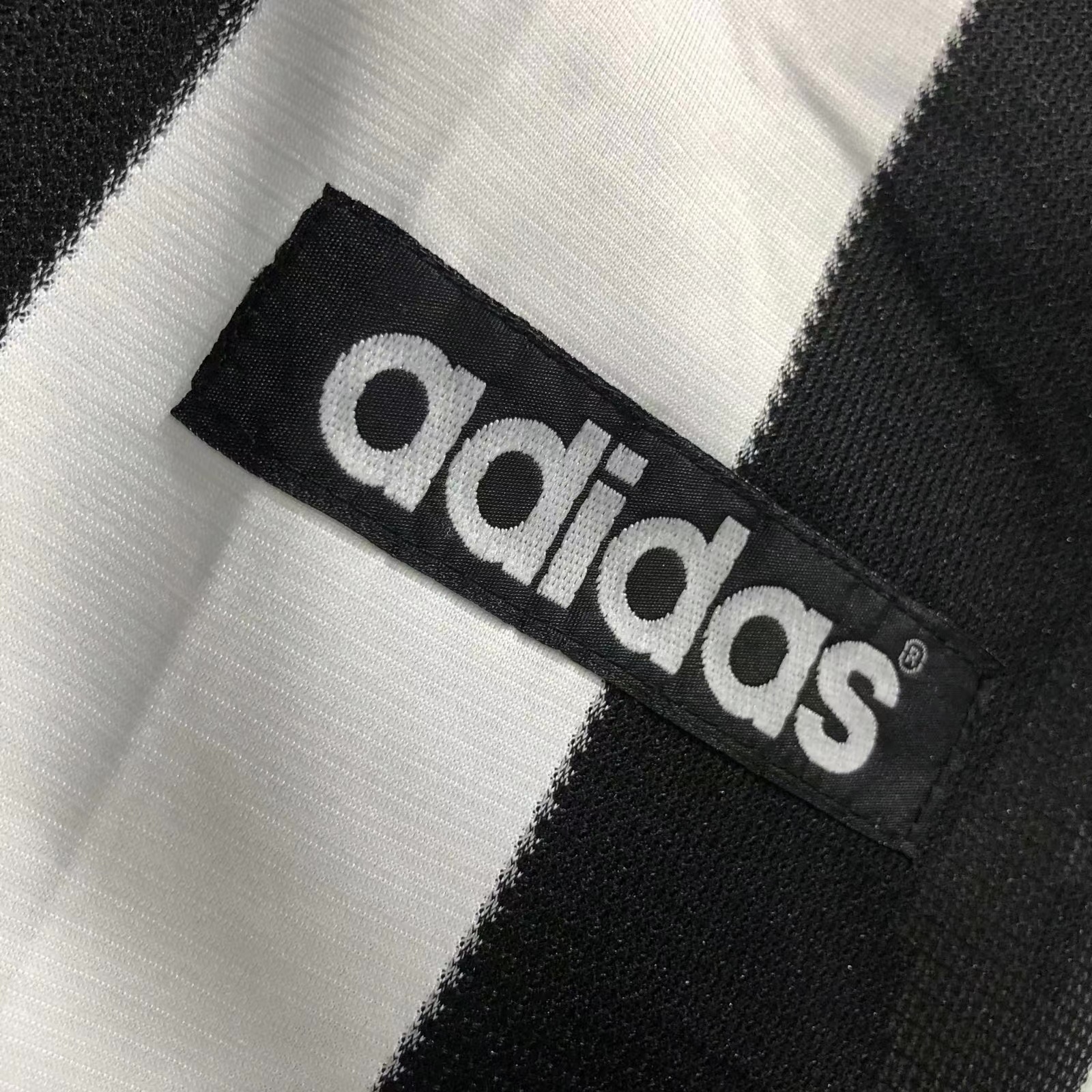 Newcastle United Home Retro Jersey 1995/97