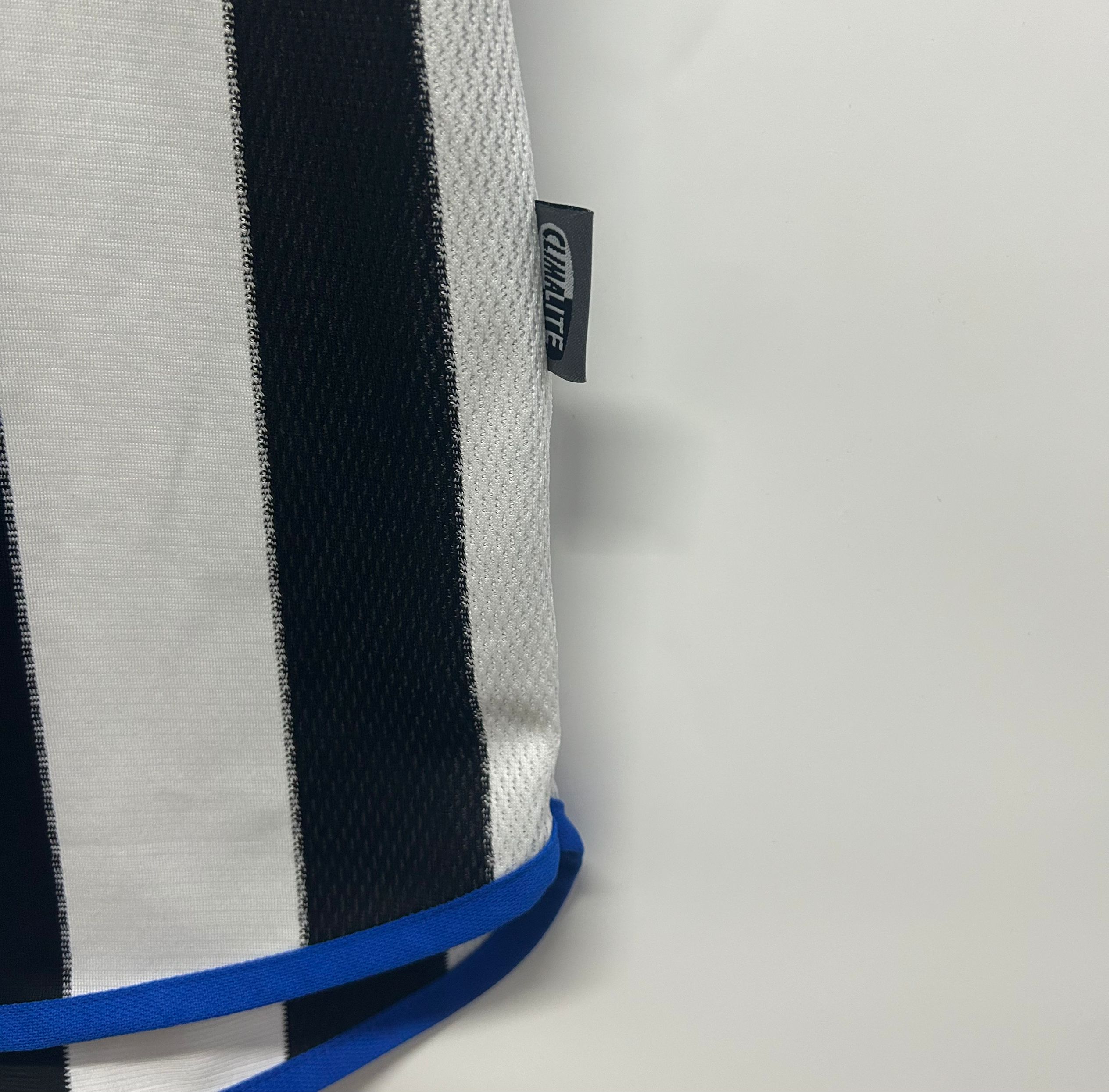 Newcastle United Home Retro Jersey 1999/00