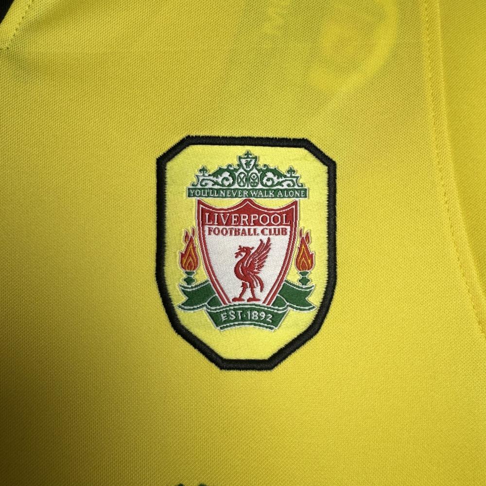 Liverpool Away Retro Jersey 2004/05