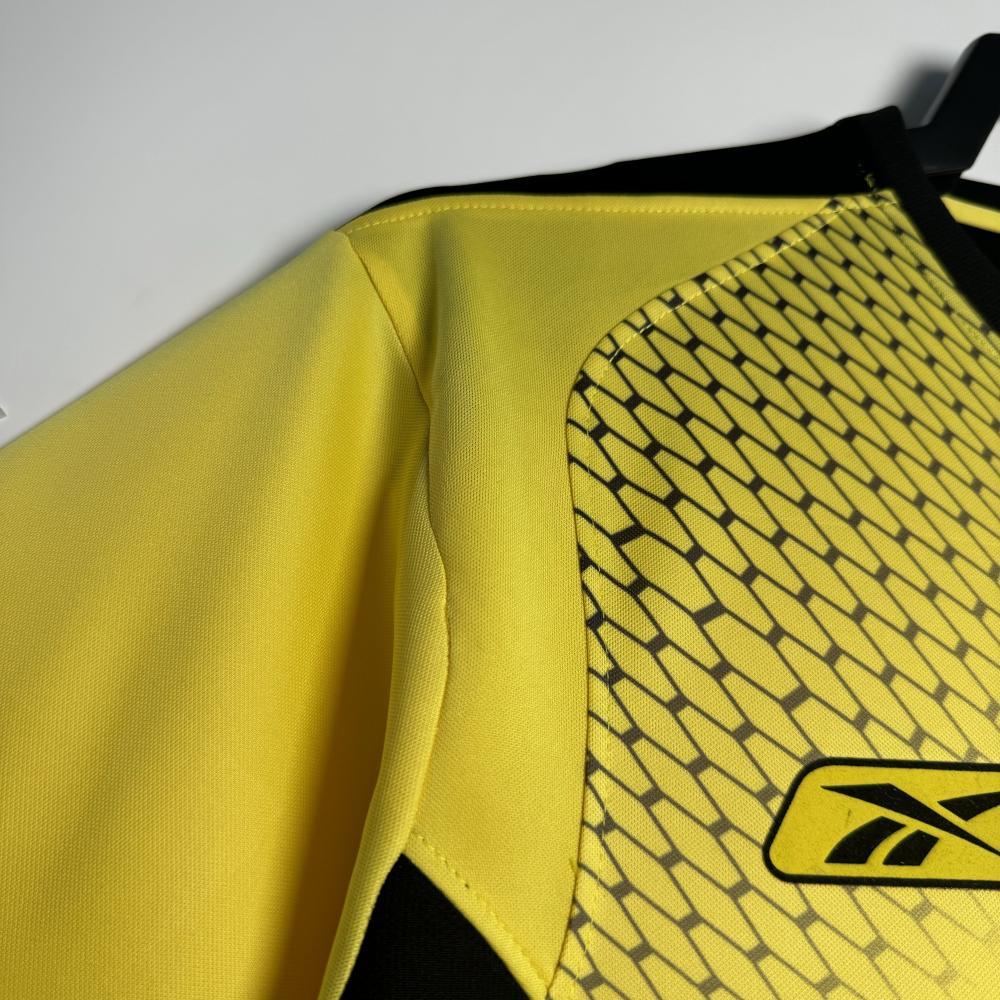 Liverpool Away Retro Jersey 2004/05