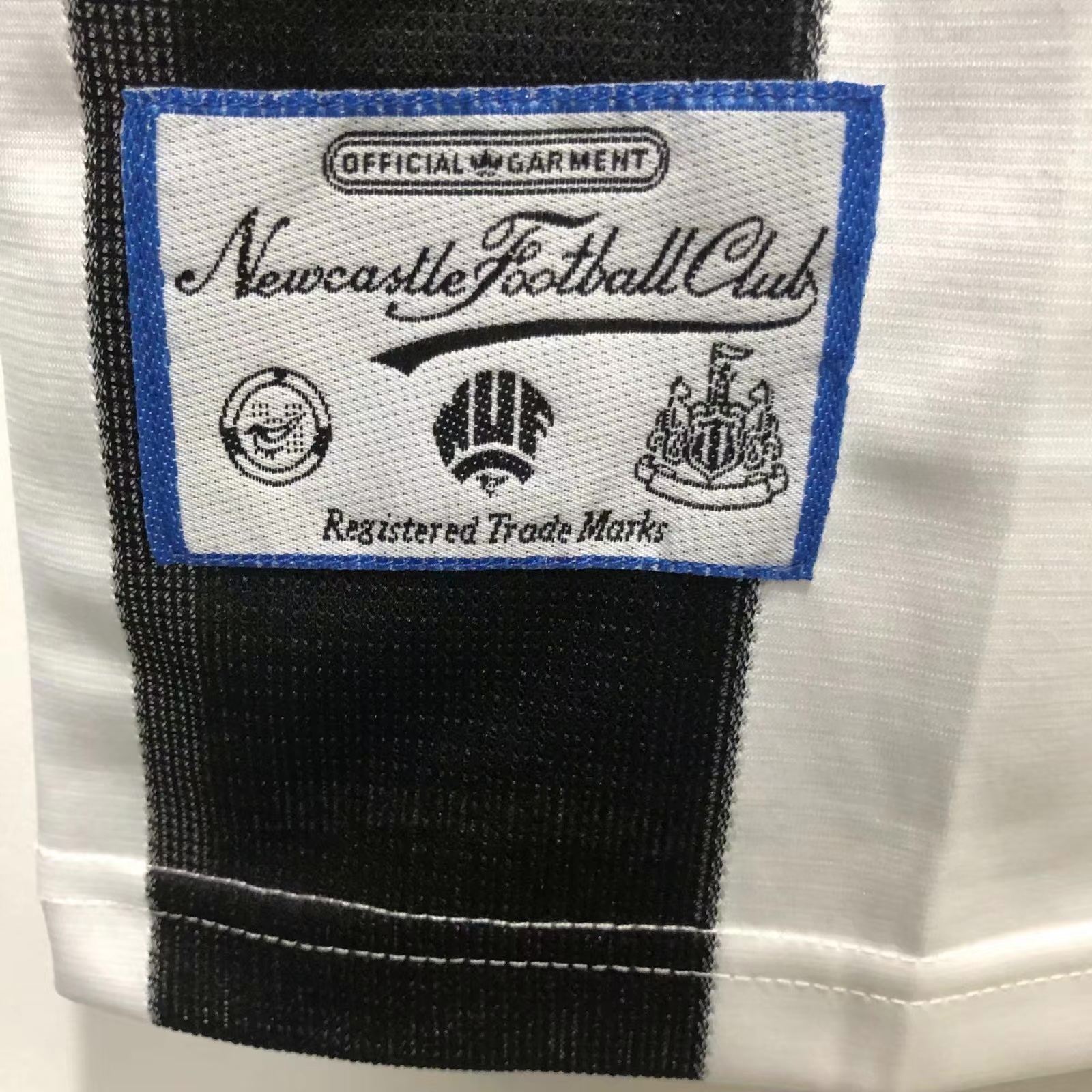 Newcastle United Home Retro Jersey 1995/97