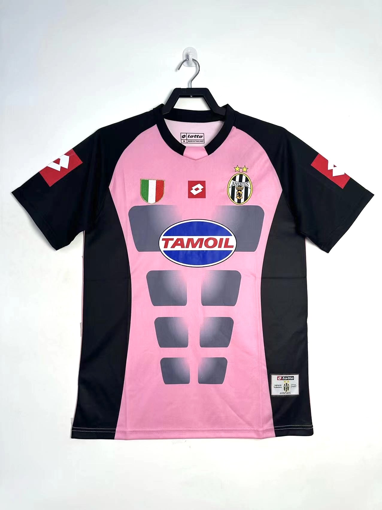 Juventus Goalkeeper Retro Jersey 2002/03 Pink Black