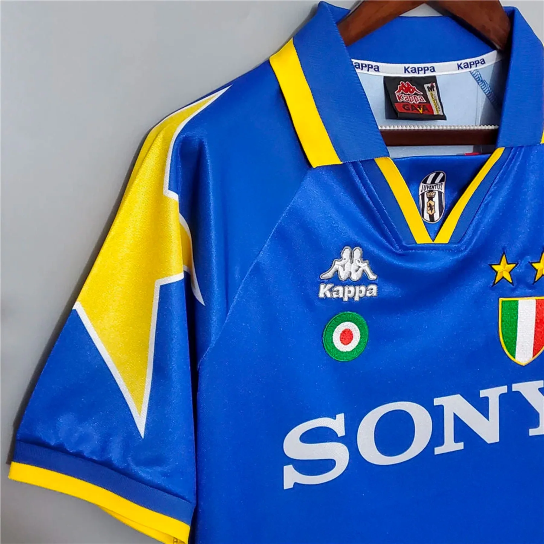 Juventus Away Retro Jersey 1995/96