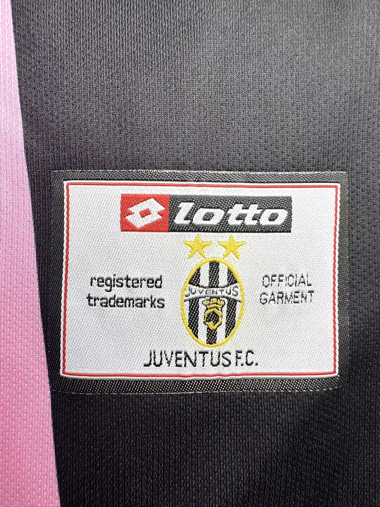 Juventus Goalkeeper Retro Jersey 2002/03 Pink Black