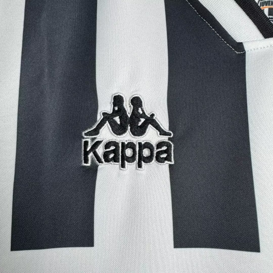 Juventus Home Retro Jersey 1995/96