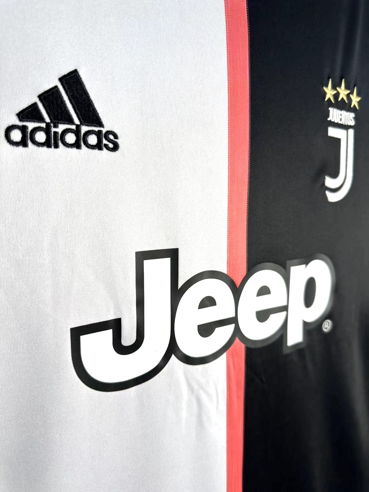 Juventus Home Retro Jersey  2019/20