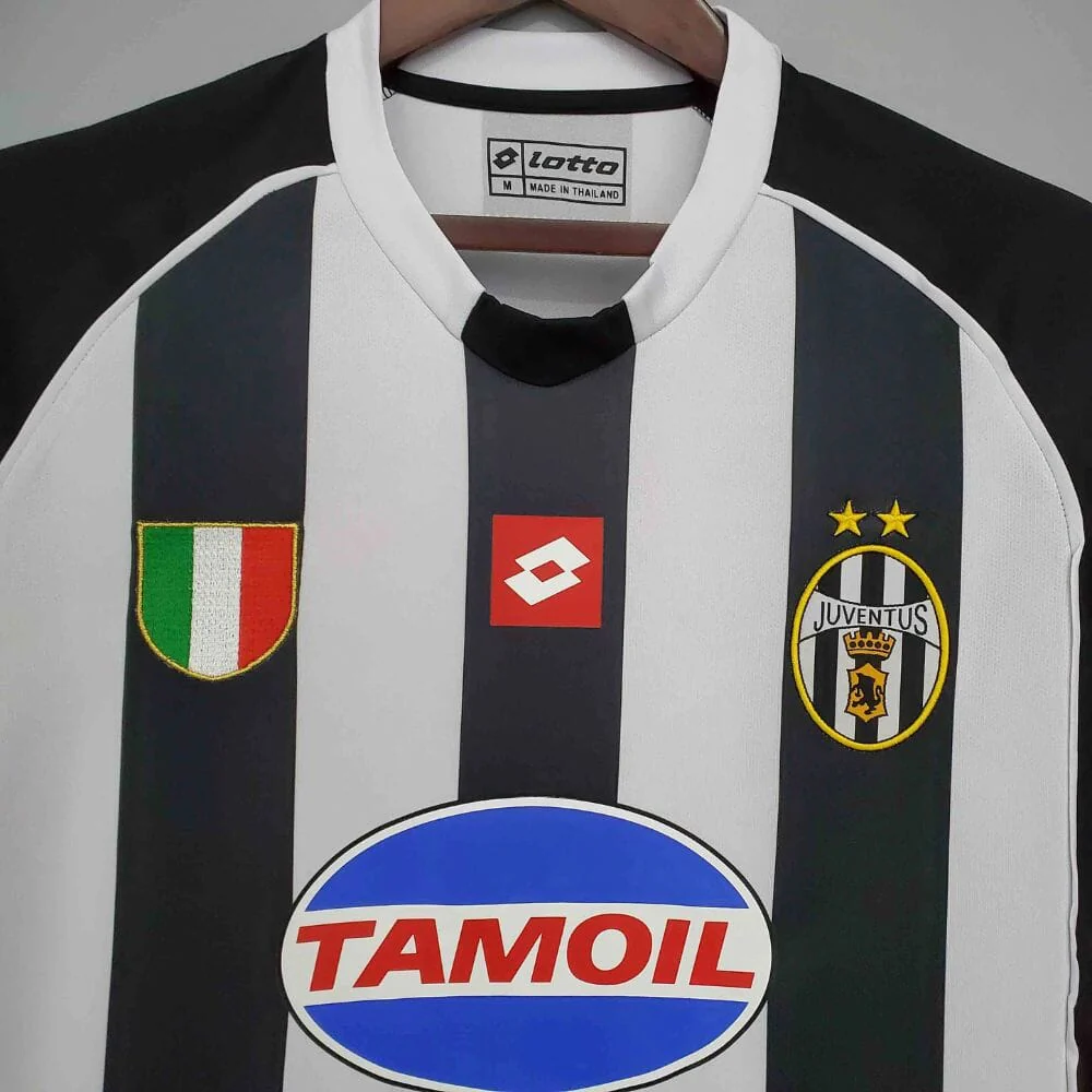 Juventus Home Retro Jersey 2002/03