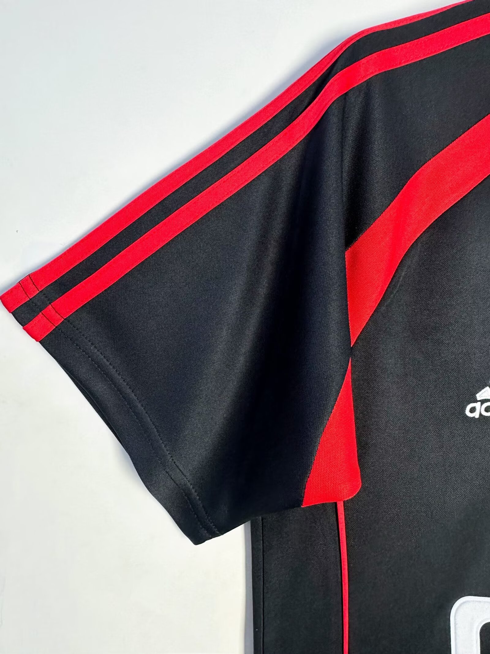 AC Milan Third Retro Jersey 2000/02