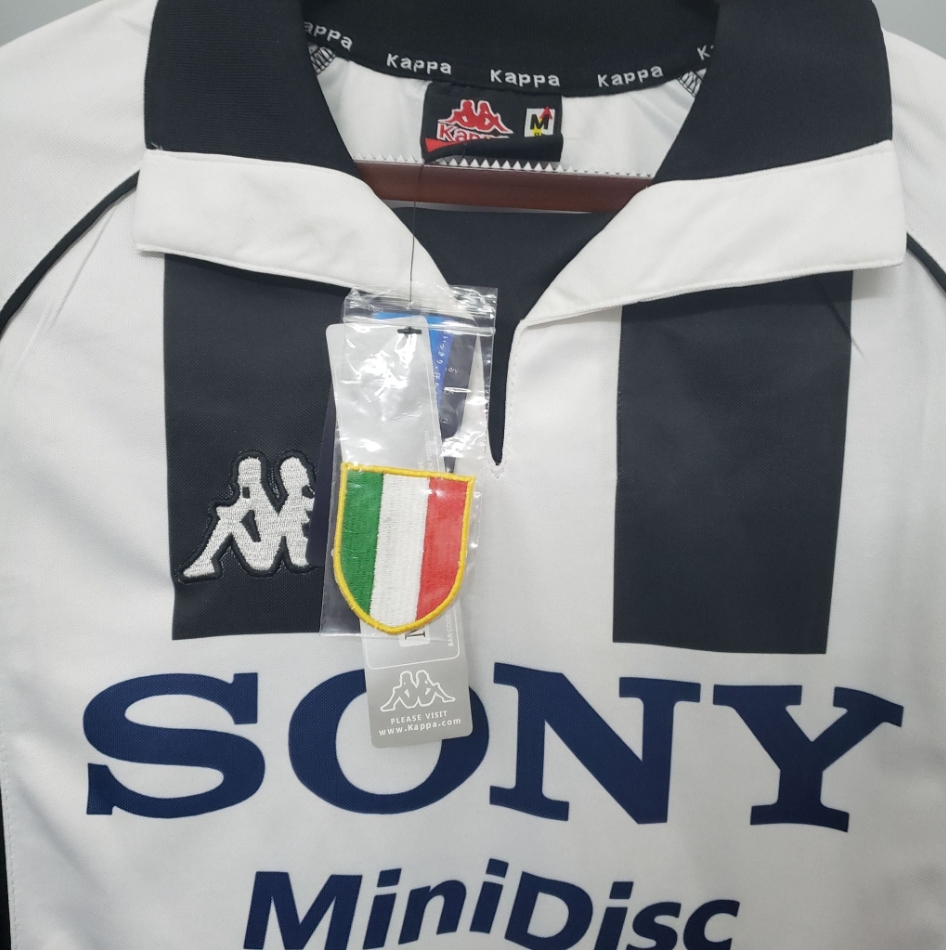 Juventus Home Retro Jersey 1997/98
